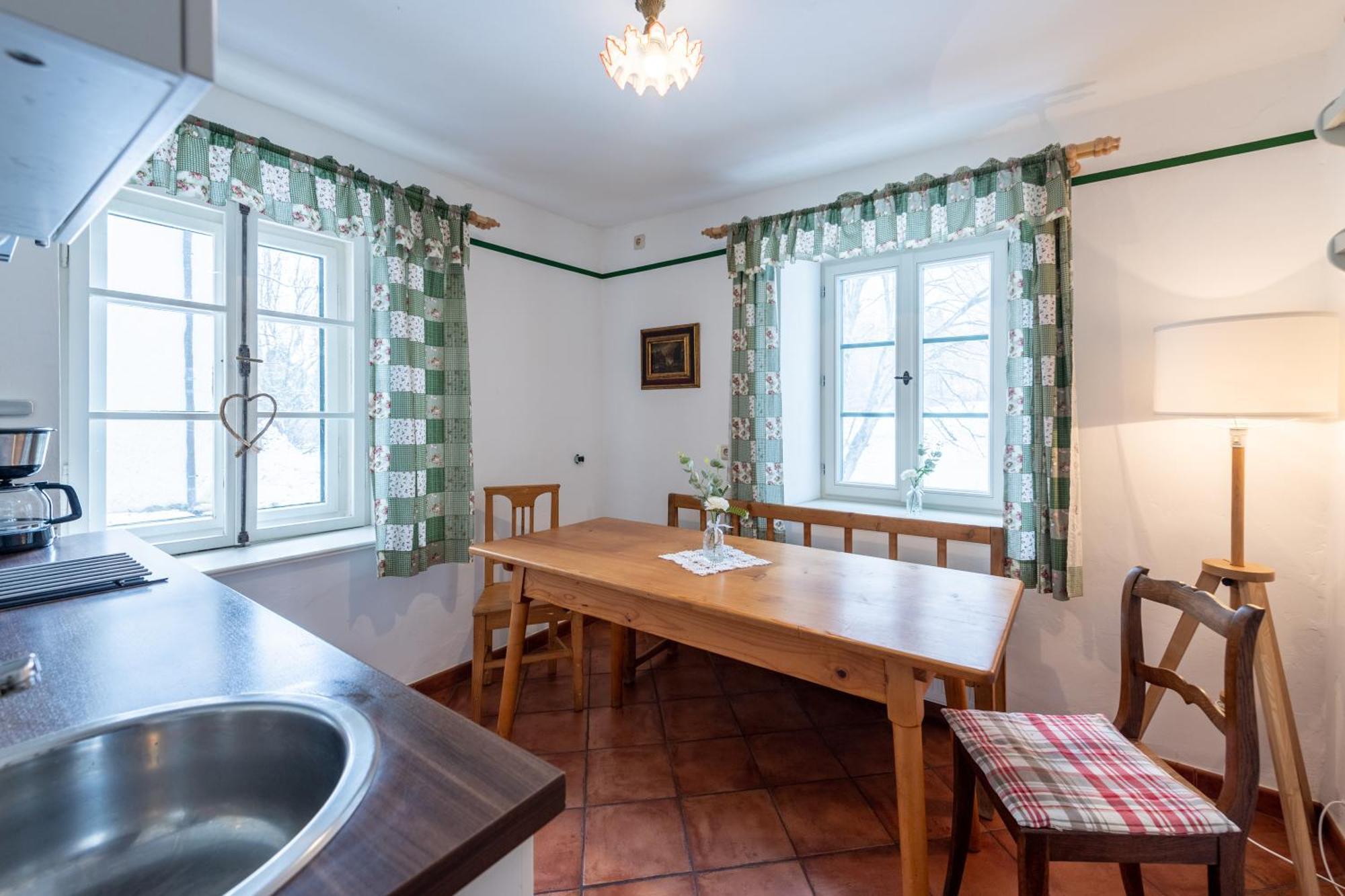 Schlossgaststatte Hohenberg Daire Seeshaupt Dış mekan fotoğraf